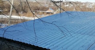 Демонтаж поликарбоната с крыши в Краснокамске - услуги по доступной цене от 622 рублей