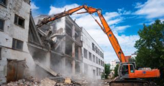 Промышленный демонтаж зданий Краснокамск, цена от 2952 руб.